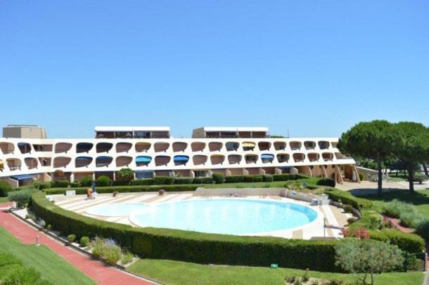 As20085 - Studio Spacieux Avec Piscine Et Parking Commun Le Grau-du-Roi Kültér fotó